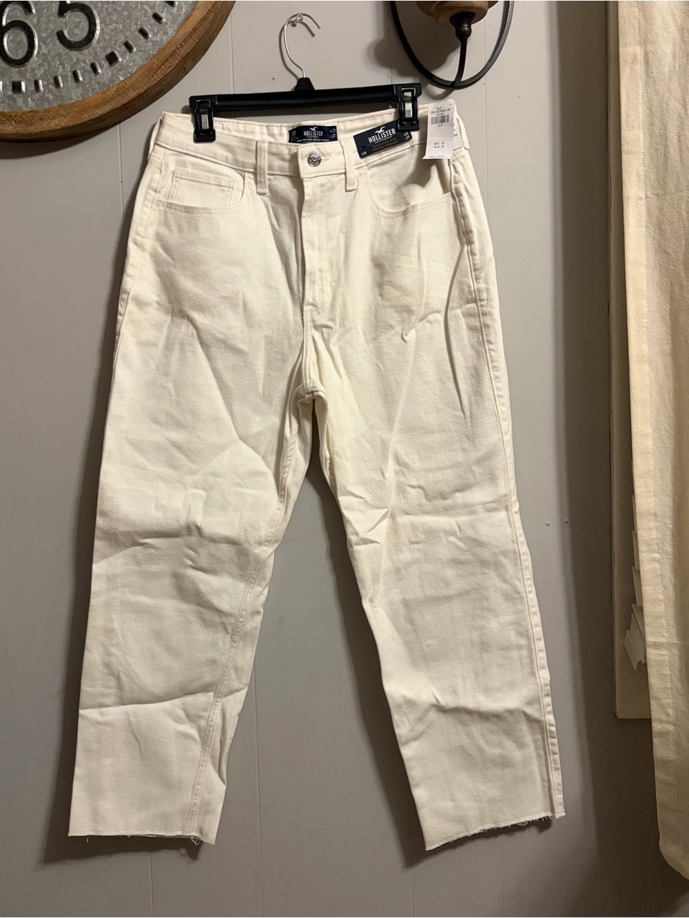 Hollister Straight White Denim Jeans MFG Raw Hem Ankle Lenght